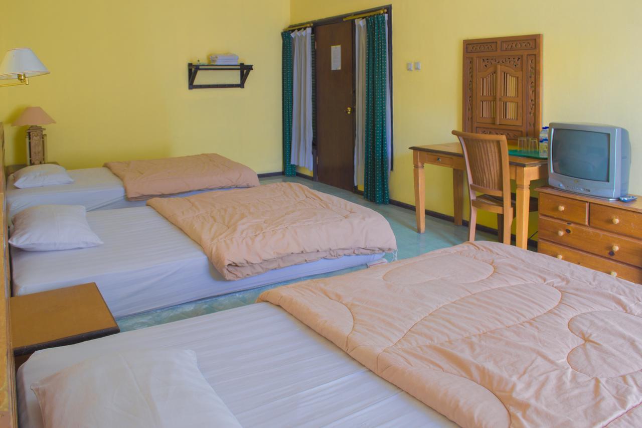 Foresta Inn Family Resort Prigen Exterior foto